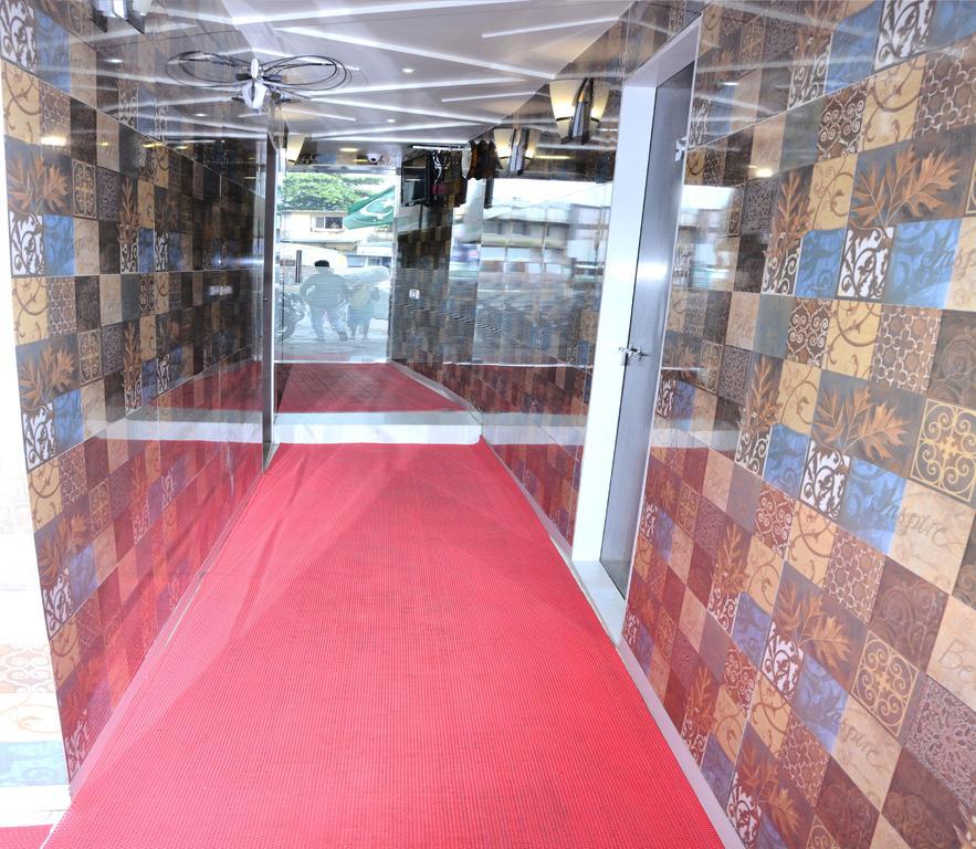 Premier Inn Мумбаи Экстерьер фото